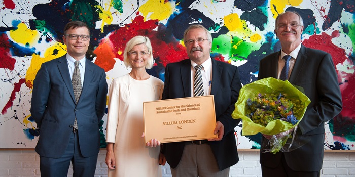 From left: Chair of the VILLUM FONDEN Jens Kann Rasmussen, Minister for Higher Education and Science Ulla Tørnæs, Professor Ib Chorkendorff, and President Anders Bjarklev. Photo:Sven Dumelie.