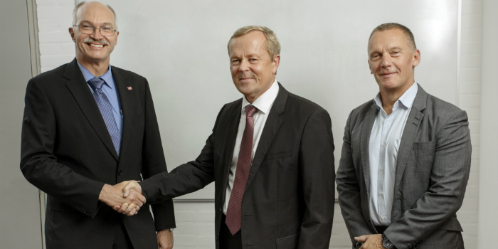 Left to right: President Anders Bjarklev, DTU; Country Manager Peter Vermehren-Poulsen and Global Director Claus Larsen from Atos. Photo: Mikal Schlosser