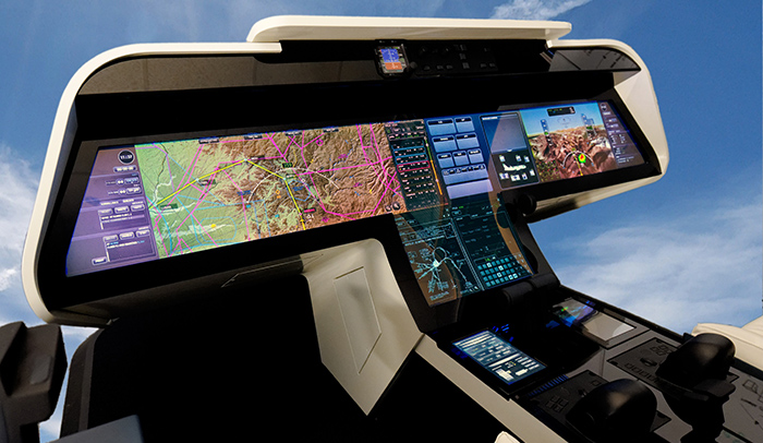 I fremtiden kan piloten holde flyet på vingerne ved at bevæge fingrene hen over ét stort display i cockpittet. DTU-forskere har vist, hvordan fingertouch-displayet kan fungere i praksis. Foto: P. Coni, Thales