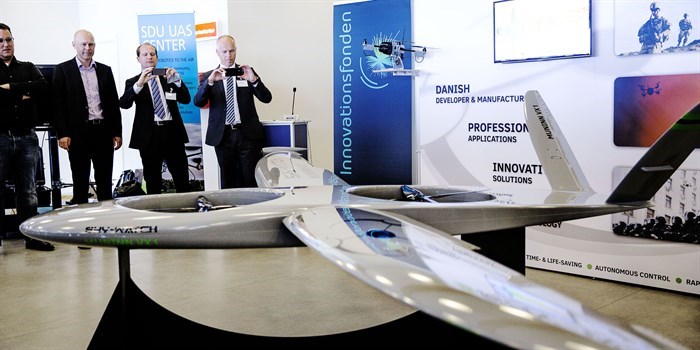 Den første protoytype af dronen Smart UAV er netop bliver præsenteret på Hans Christian Andersen Airport. Foto: Nils Lund. 