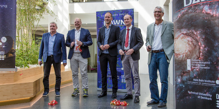 Det nye grundforskningscenter DAWN er et samarbejde mellem DTU Space og Niels Bohr Institutet på Københavns Universitet, det blev indviet officielt 22. juni 2018. (Foto: KU/NBI, DTU Space)