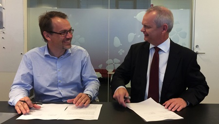 Novozymes and DTU Chemical Engineering sign the contract