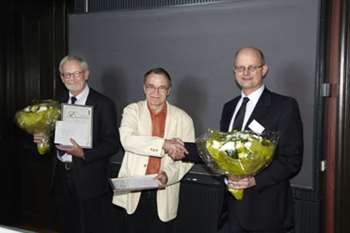 Kristoffer Almdal (i midten) og Ture Kindt-Larsen (t.v.) Foto: Tom Jersø / ATV