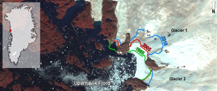 Figuren viser, hvordan udtyndingen af gletsjerne ved Upernavik Fjord i Vestgrønland har udviklet sig fra 1985 til 2010. Udtyndingen er ikke sket løbende, men i ryk over få år ad gangen. Credits: Kristian K. Kjeldsen, Statens Naturhistoriske Museum.