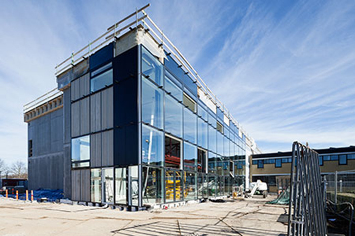 Opførelsen af bygning 127 på DTU Lyngby Campus er i fuld gang, og bygningen skal stå klar til studiestart sommeren 2013. Foto: Stamers Kontor