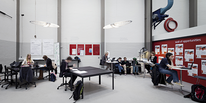 I foråret 2013 åbnede DTU Innovatorium, hvor studerende til enhver tid kan få praktisk hjælp og vejledning til at føre deres nyskabende idéer ud i det virkelige liv og samarbejde med virksomheder.