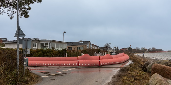 Huse ved strand. Foto: Colourbox