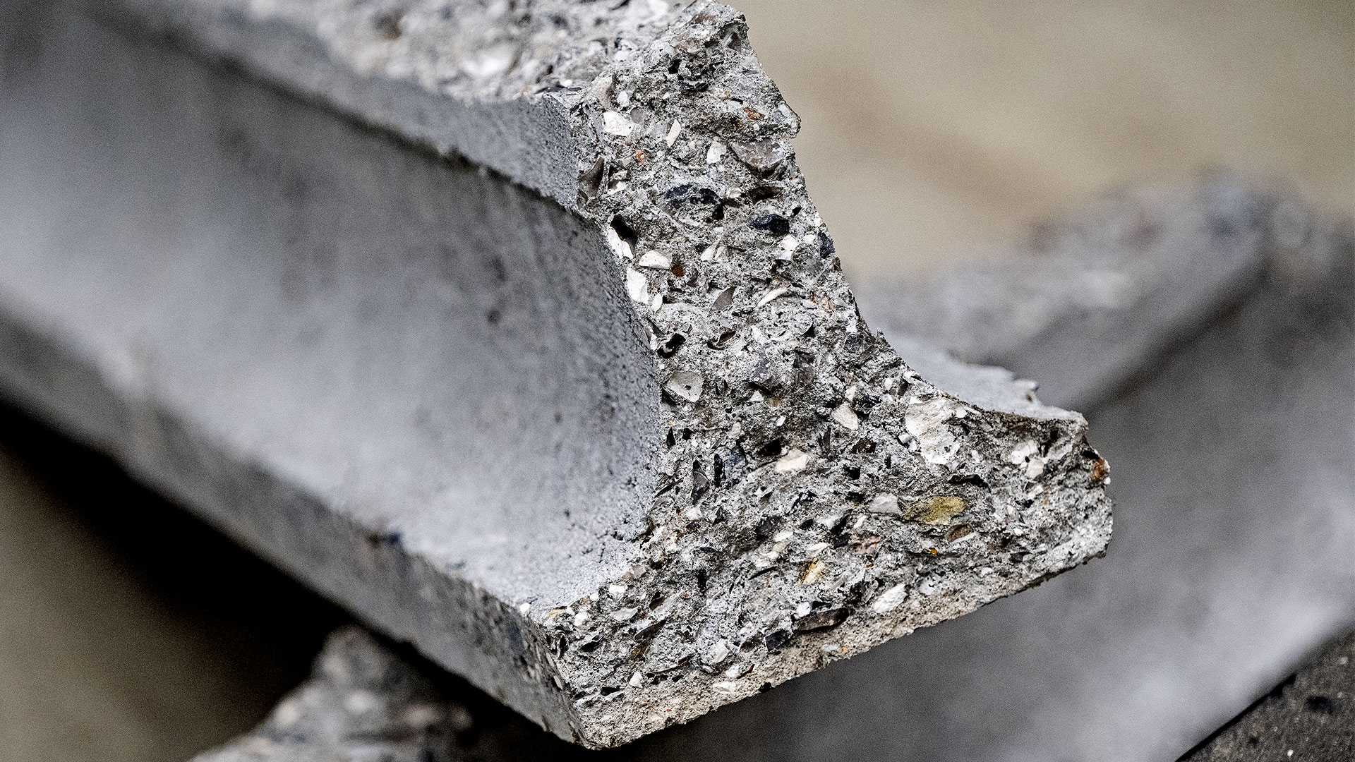 Closeup-billede af et kasseret betonelement. Foto: Bax Lindhardt