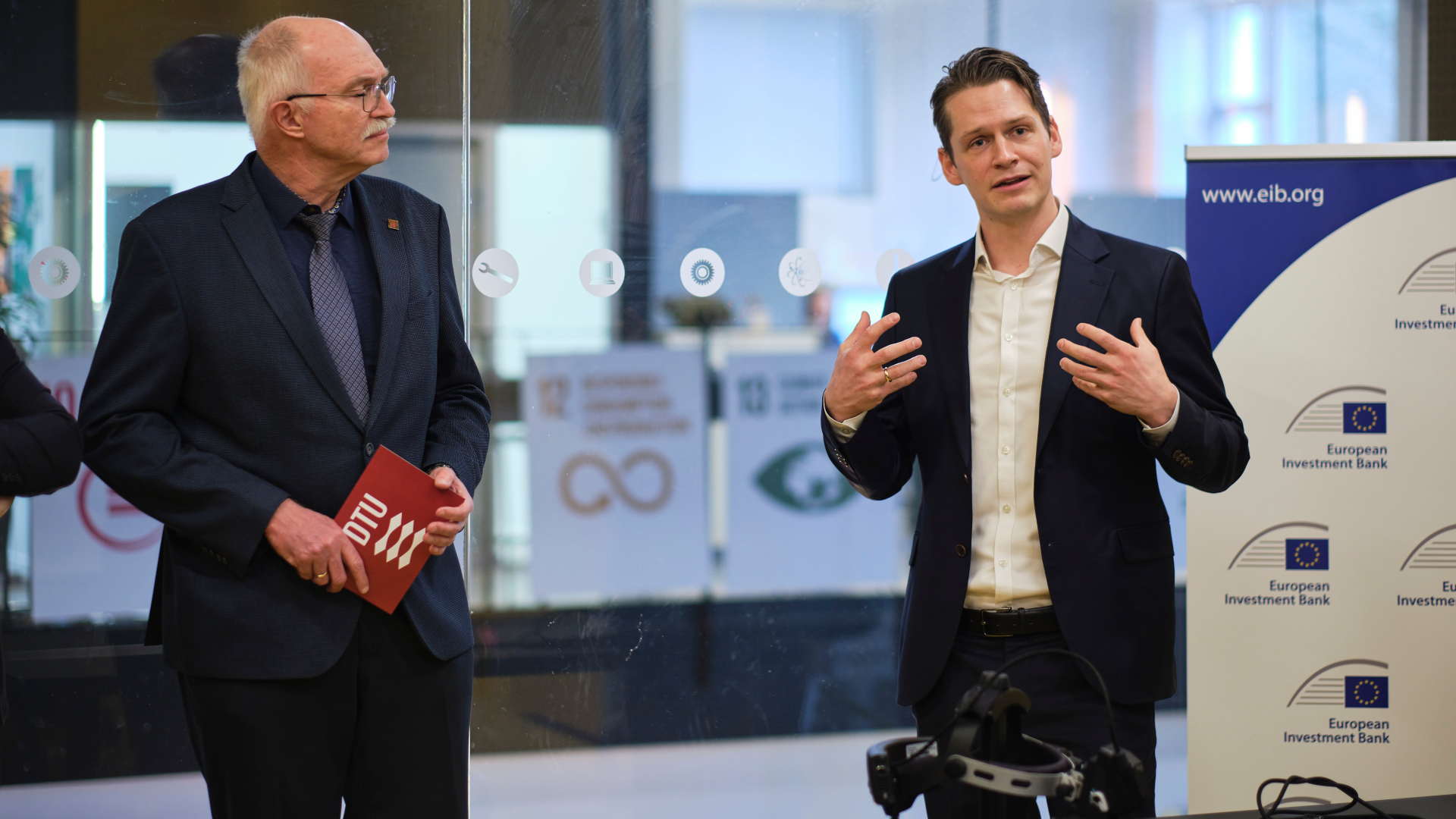 DTU's rektor Anders Bjarklev og Norlases direktør Oliver Hvidt holder oplæg på DTU Skylab.