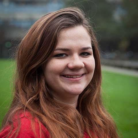 Geofysik og rumteknologi Selina Selina