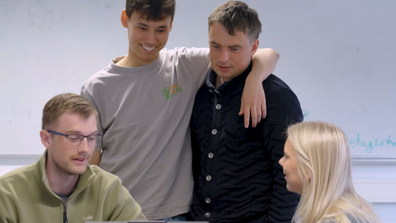 Se video om diplomingeniøruddannelsen i Arktisk Byggeri og Infrastruktur