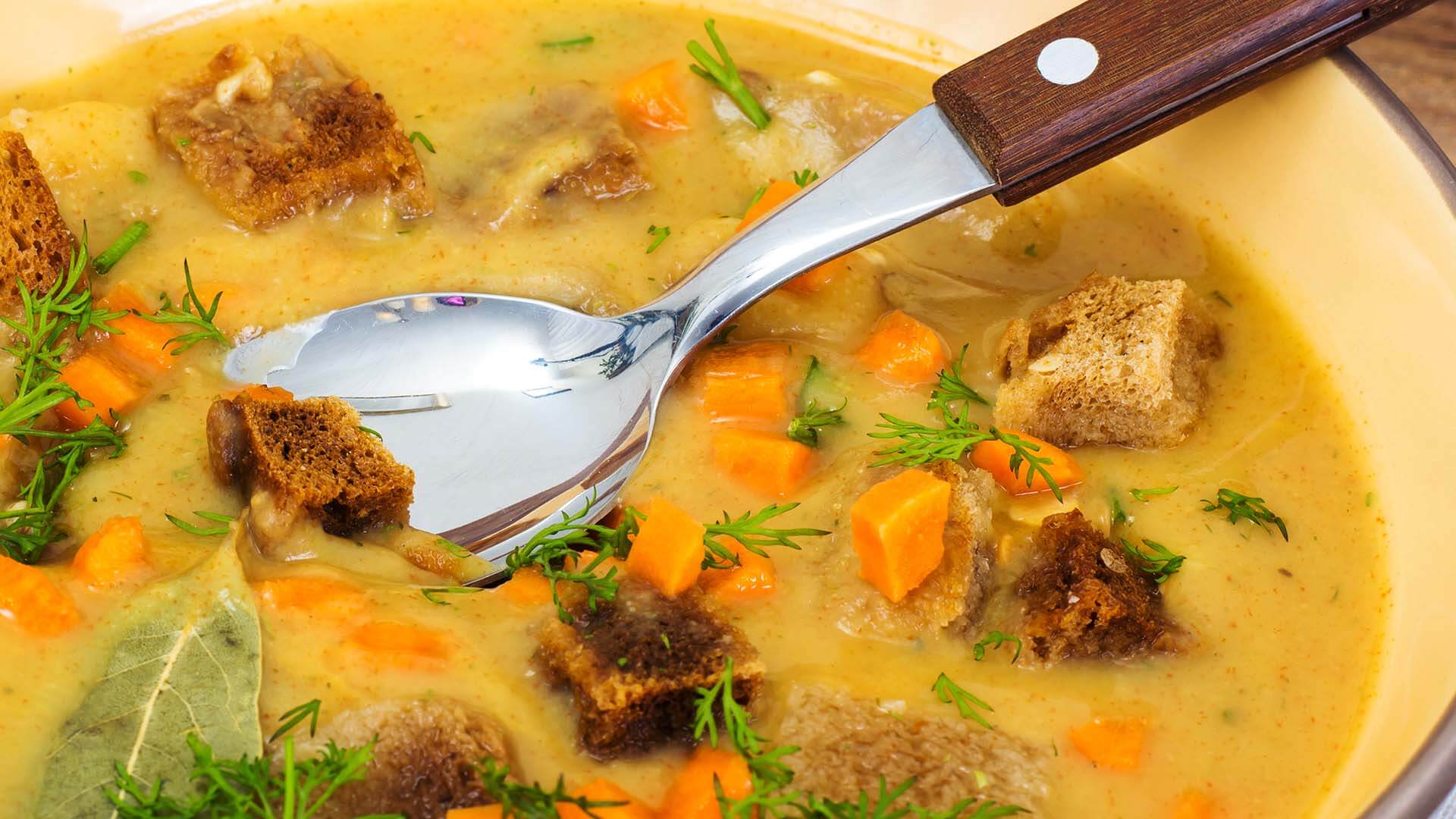 DK: Gule ærter. Foto: Colourbox | EN: Split pea soup. Photo: Colourbox
