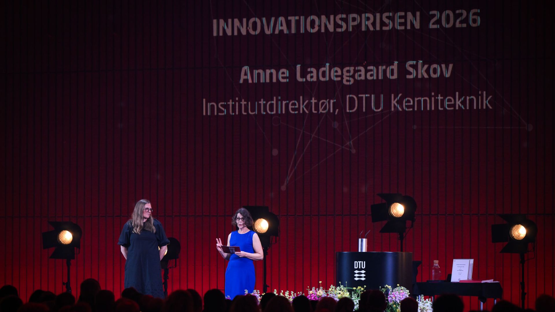 Anne Ladegaard Skov receives the Innovation award at DTU Commemoration 2026